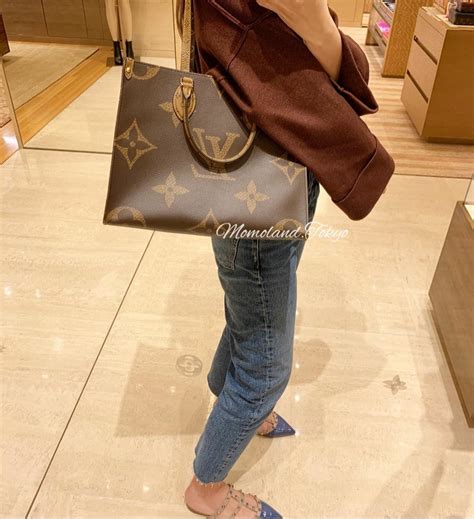 lv on the go mm outfit|louis vuitton onthego mm monogram.